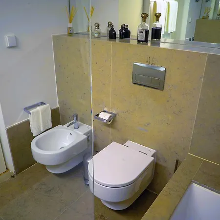 On Royal Attic Apartment Lisbon